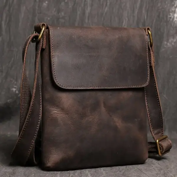 Umhängetasche Leder Braun im Vintage-Stil mit Klappe – Bild 2